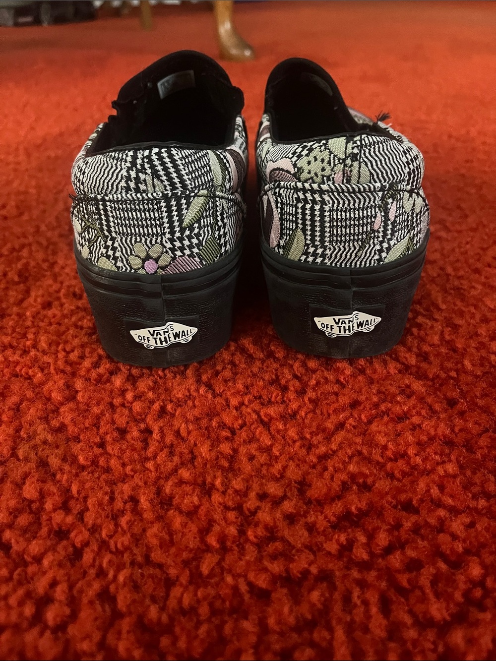 Vans Women's Slip-On Sneakers in Pink, Green & Black Floral Plaid platform - Picture 2 of 4